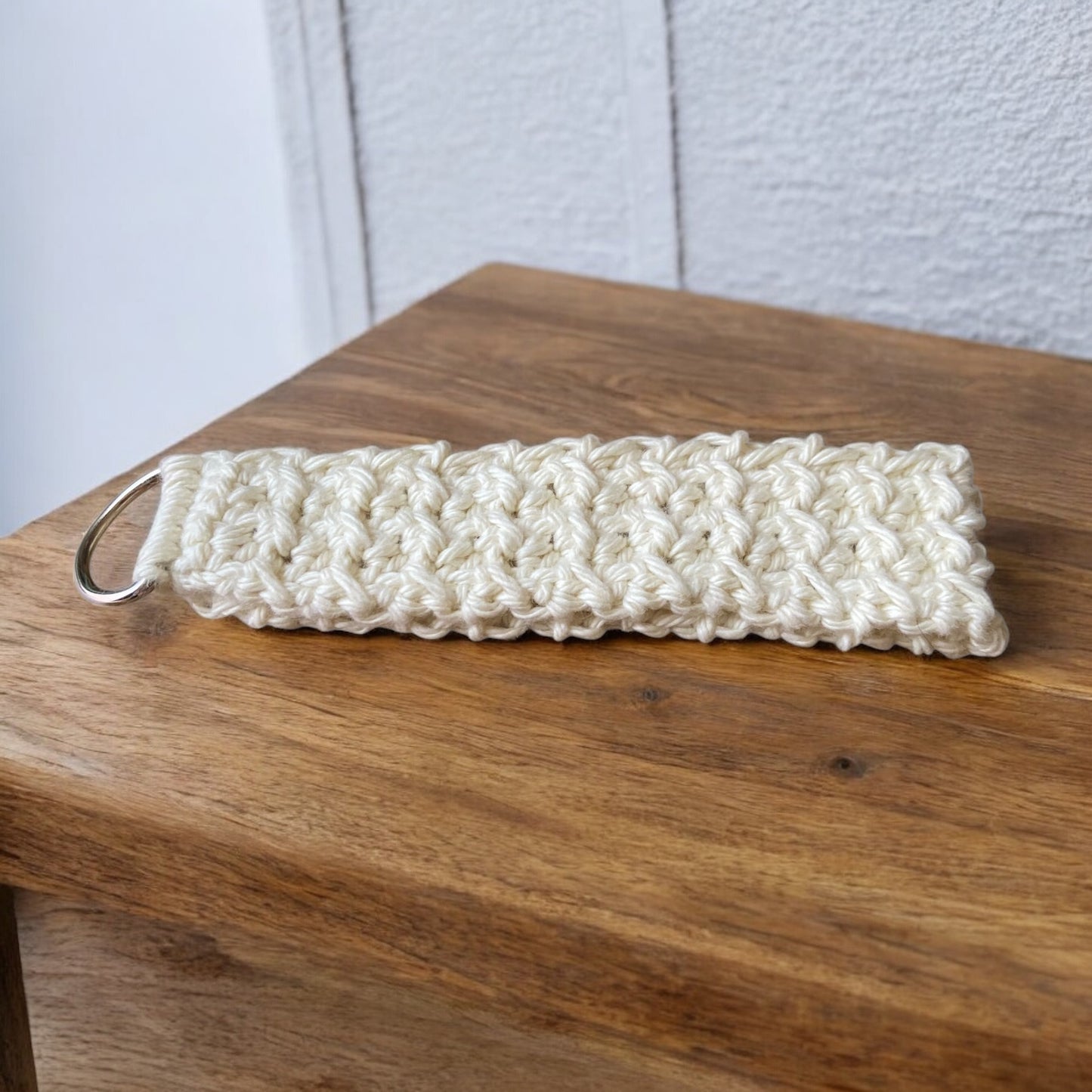 Handmade Crochet Keychain – Boho Aesthetic Keychain for Bags & Keys – Soft Cotton Keyring in Beige, White, Yellow, Turquoise & Brown